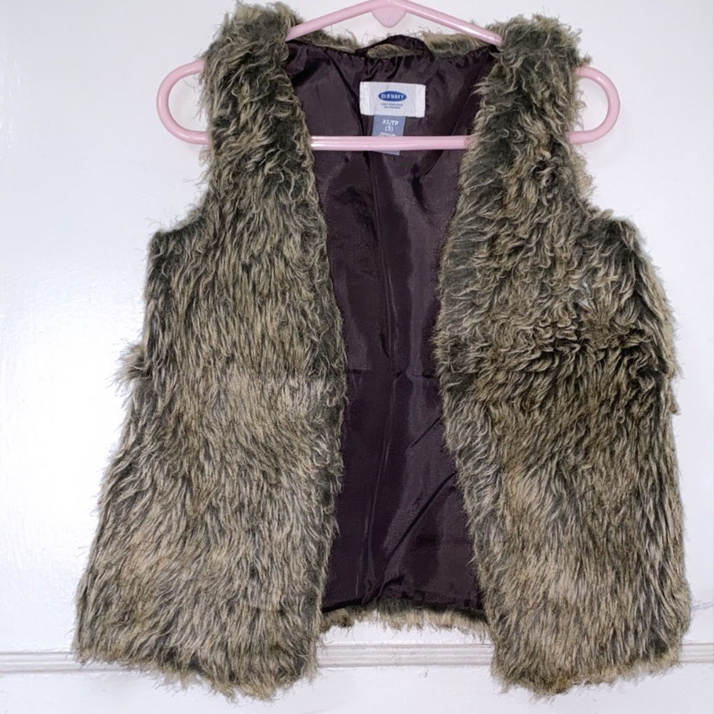 Faux fur girls vest